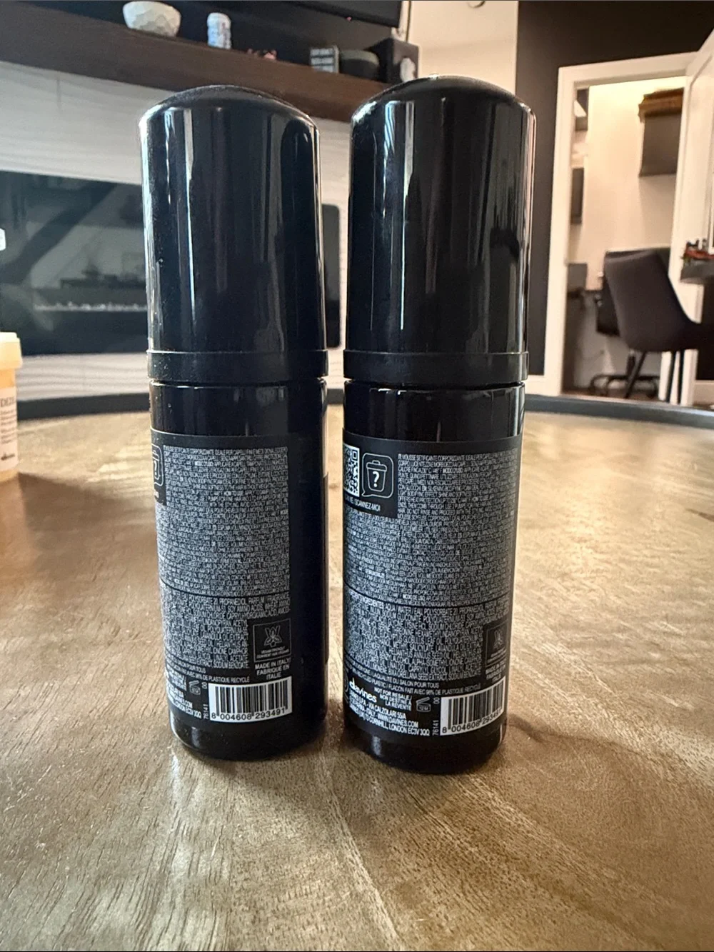 Davines OI Soufflé bodifying foam Lightweight Hair Mousse - Black